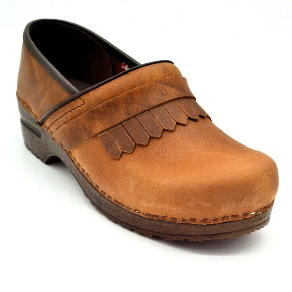 sanita leather clogs
